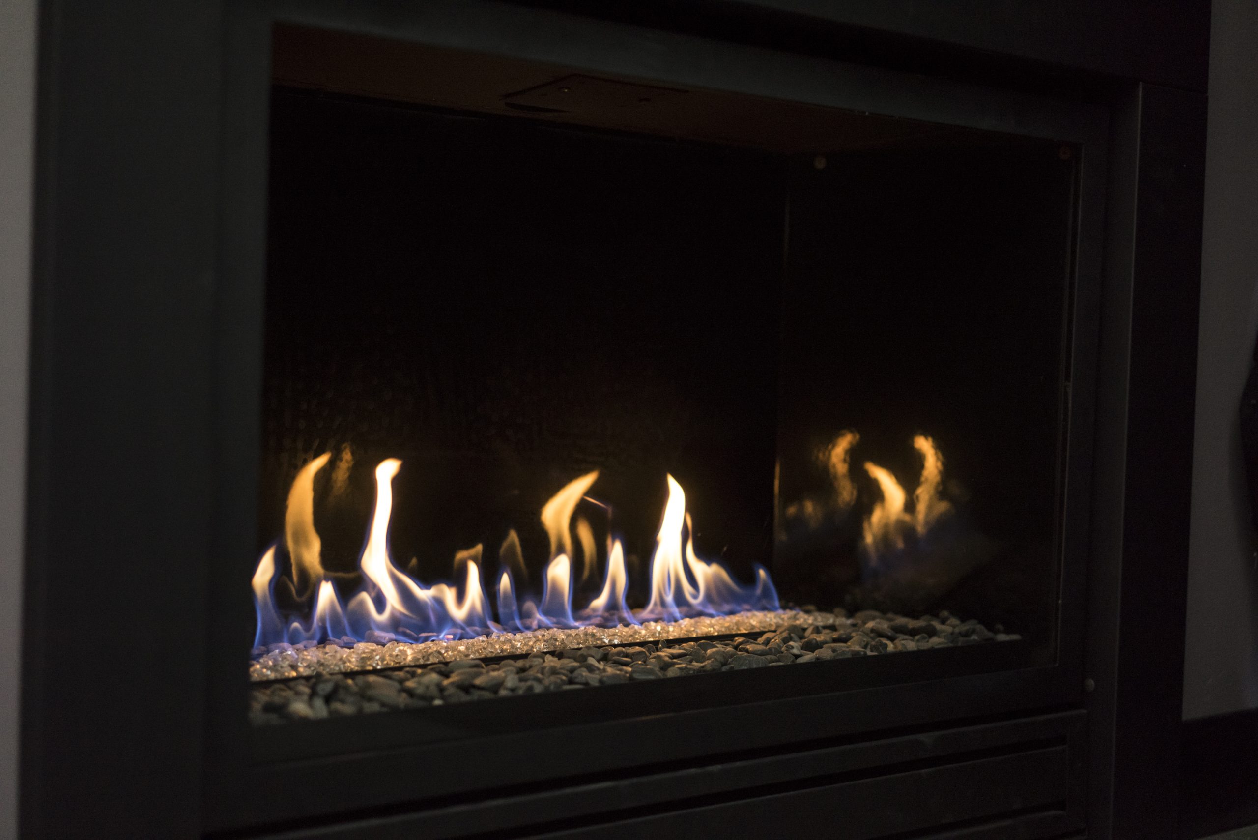 Bradley 36 Gas Fireplace - Image 4